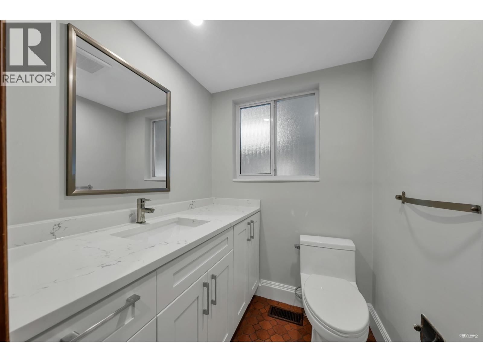 2602 OTTAWA AVENUE, West Vancouver