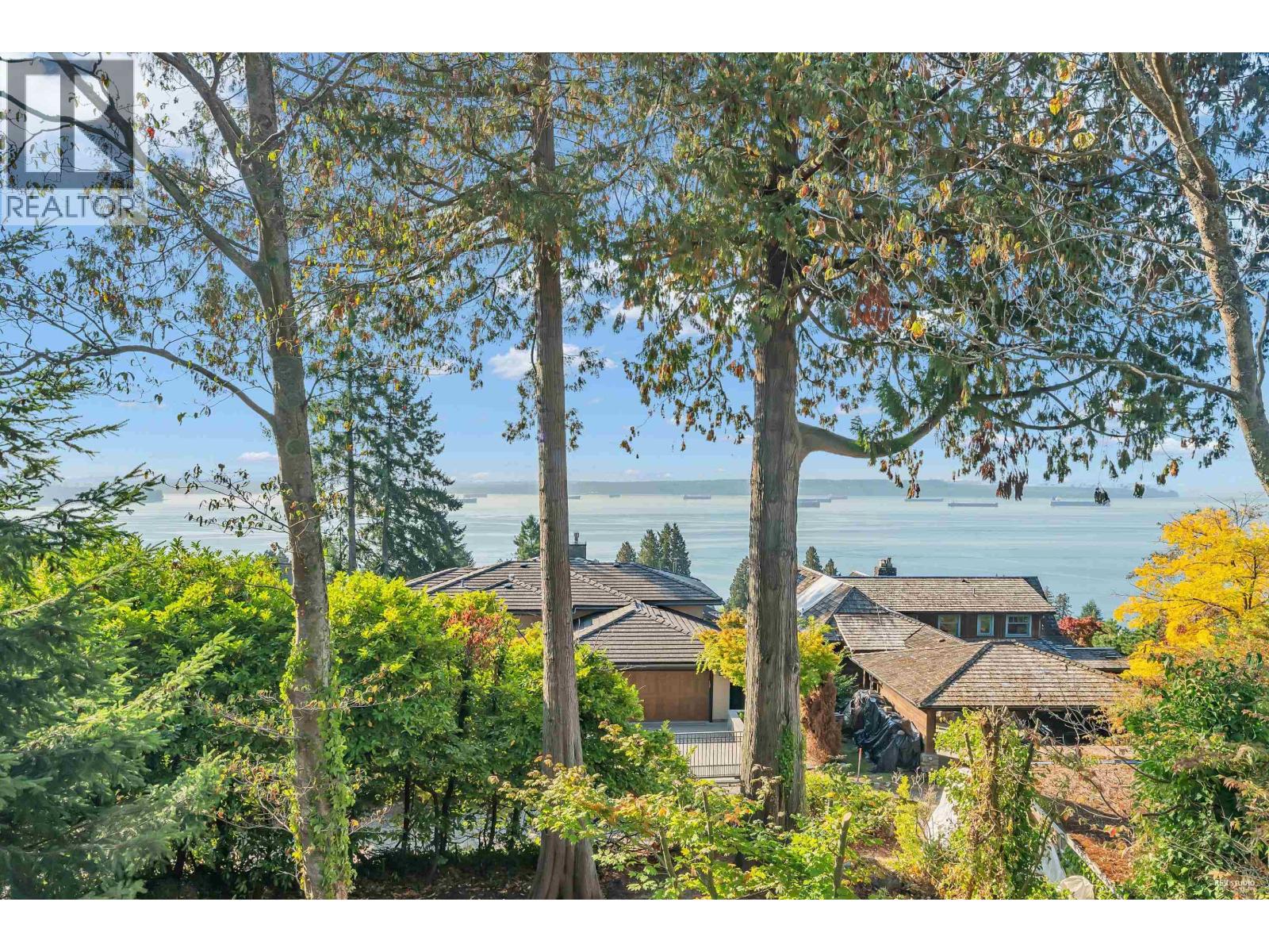 2602 OTTAWA AVENUE, West Vancouver