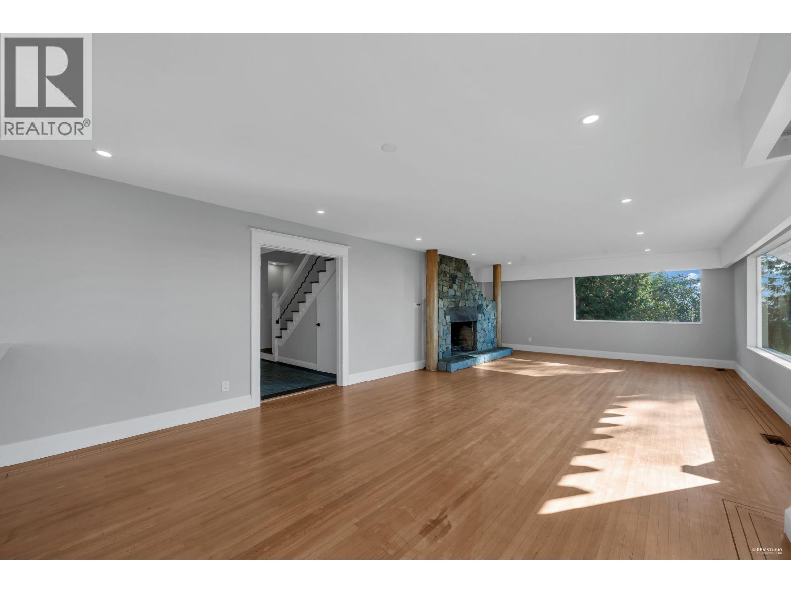 2602 OTTAWA AVENUE, West Vancouver