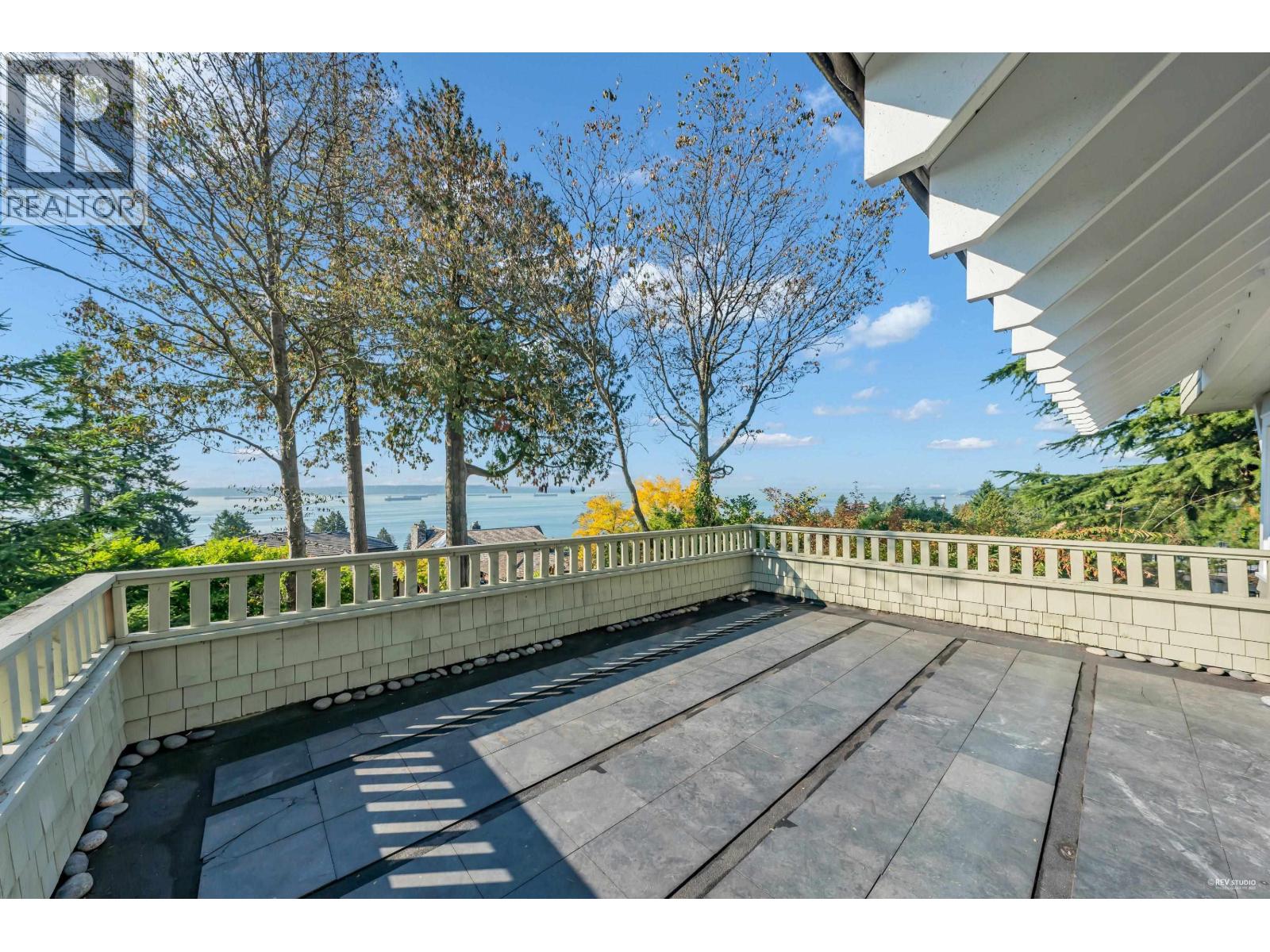 2602 OTTAWA AVENUE, West Vancouver