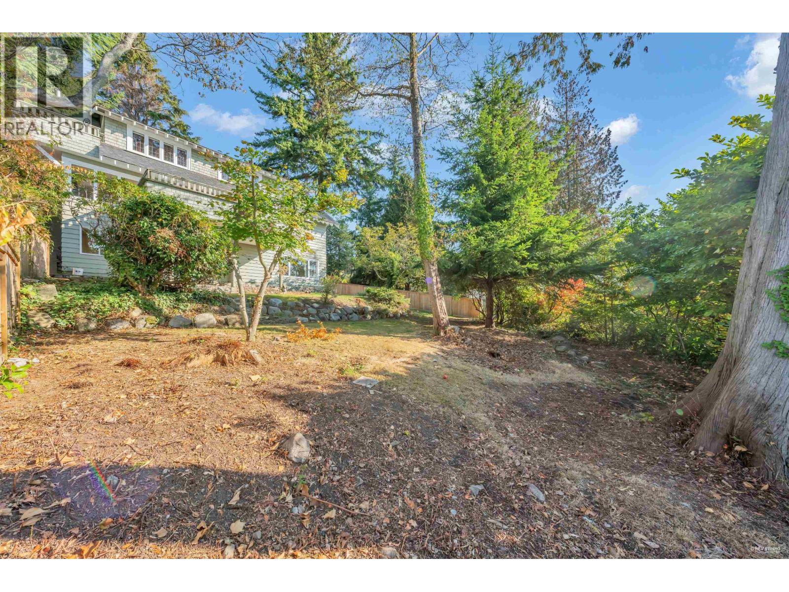 2602 OTTAWA AVENUE, West Vancouver