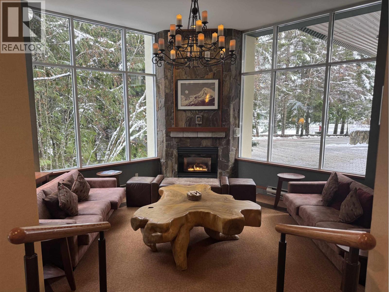 420 w49 4910 SPEARHEAD PLACE, Whistler