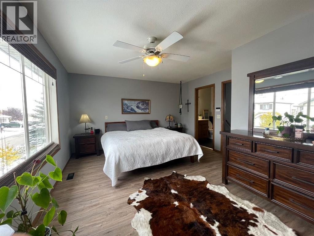 63 Glensummit Close, Cochrane