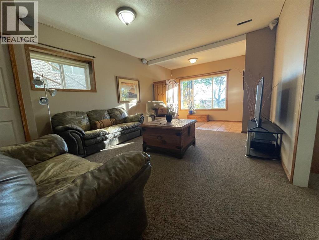 63 Glensummit Close, Cochrane