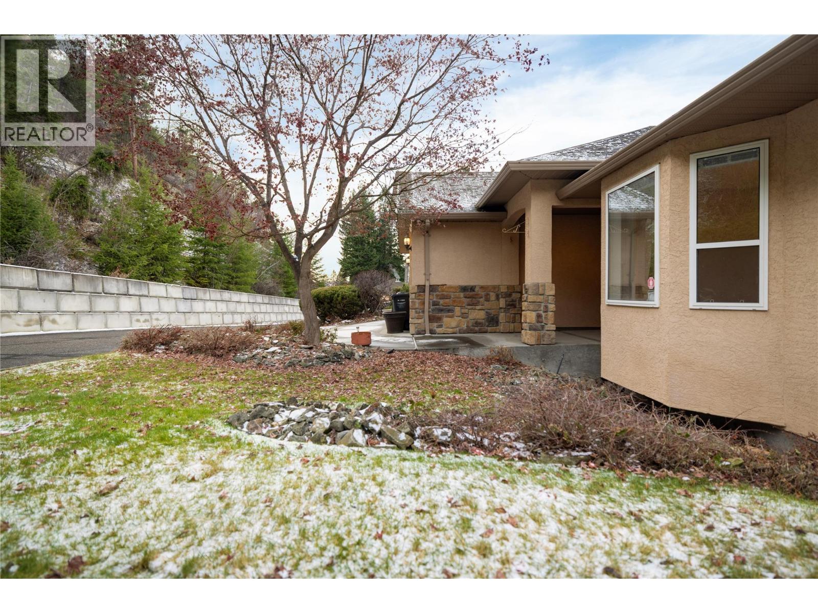 14 2300 Silver Place, Kelowna