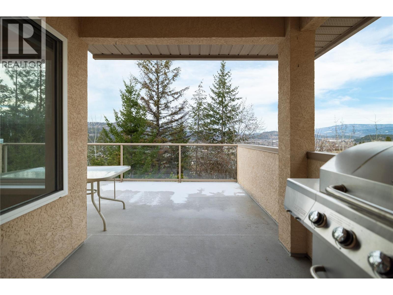 14 2300 Silver Place, Kelowna