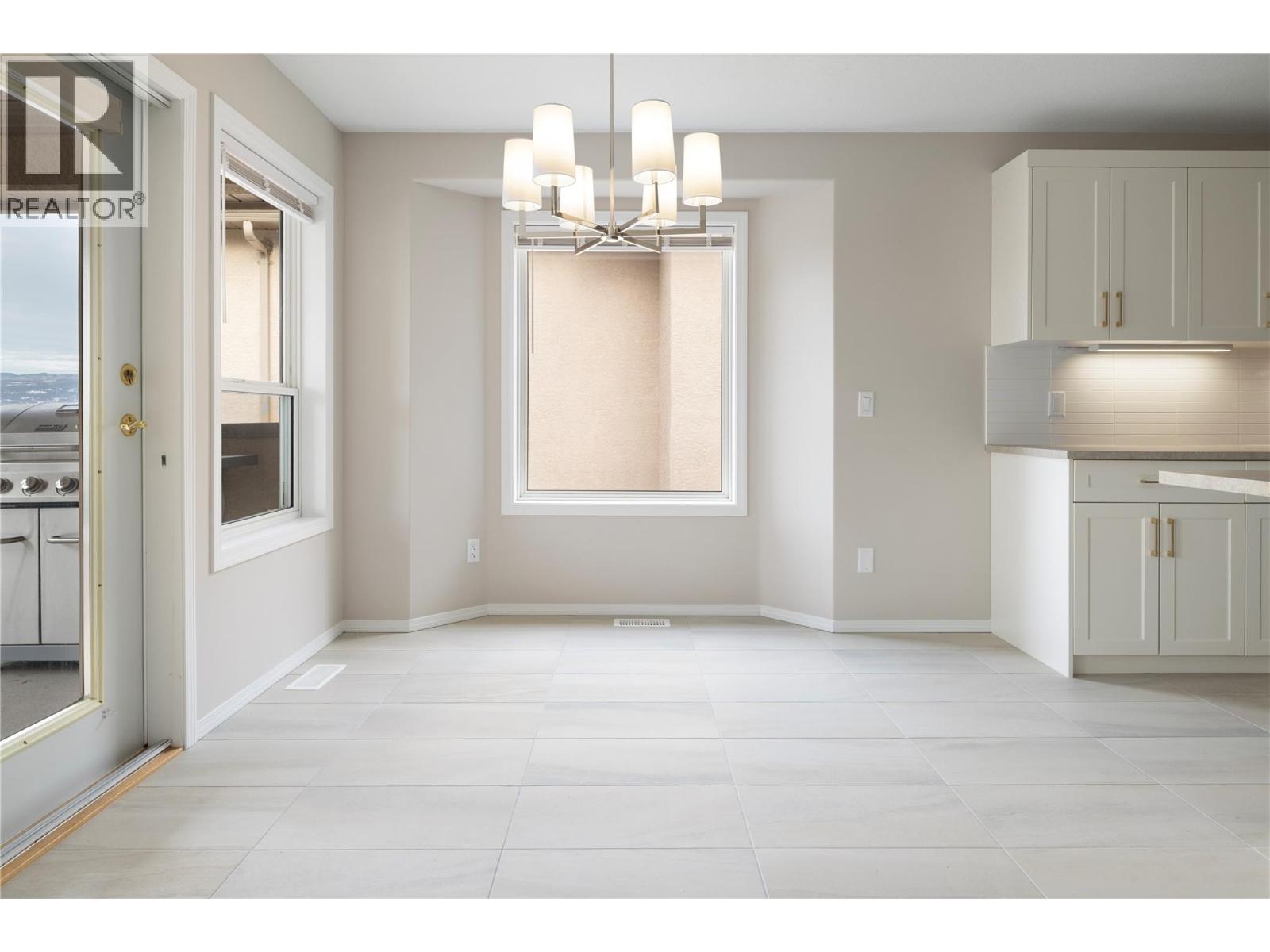 14 2300 Silver Place, Kelowna