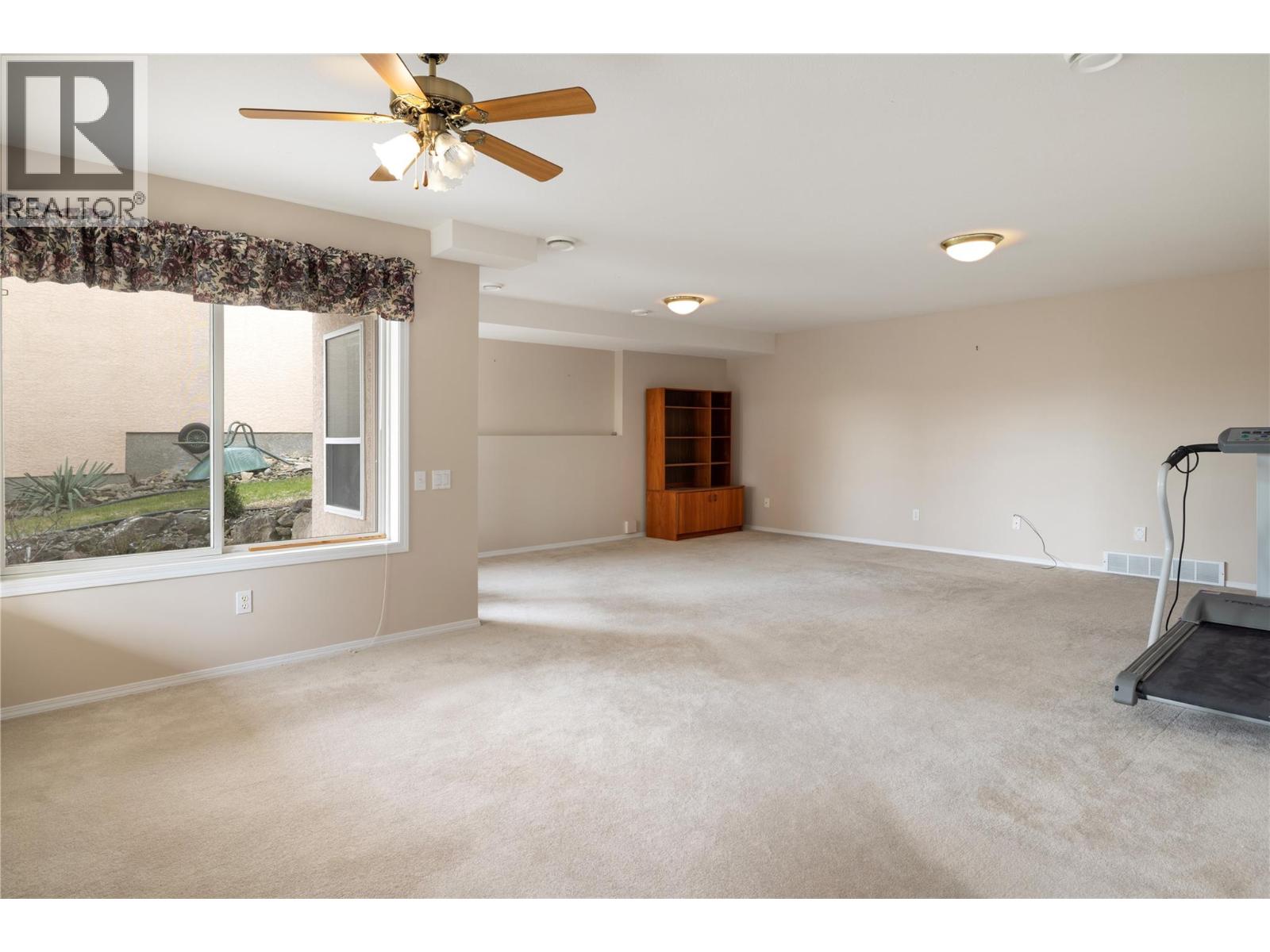 14 2300 Silver Place, Kelowna