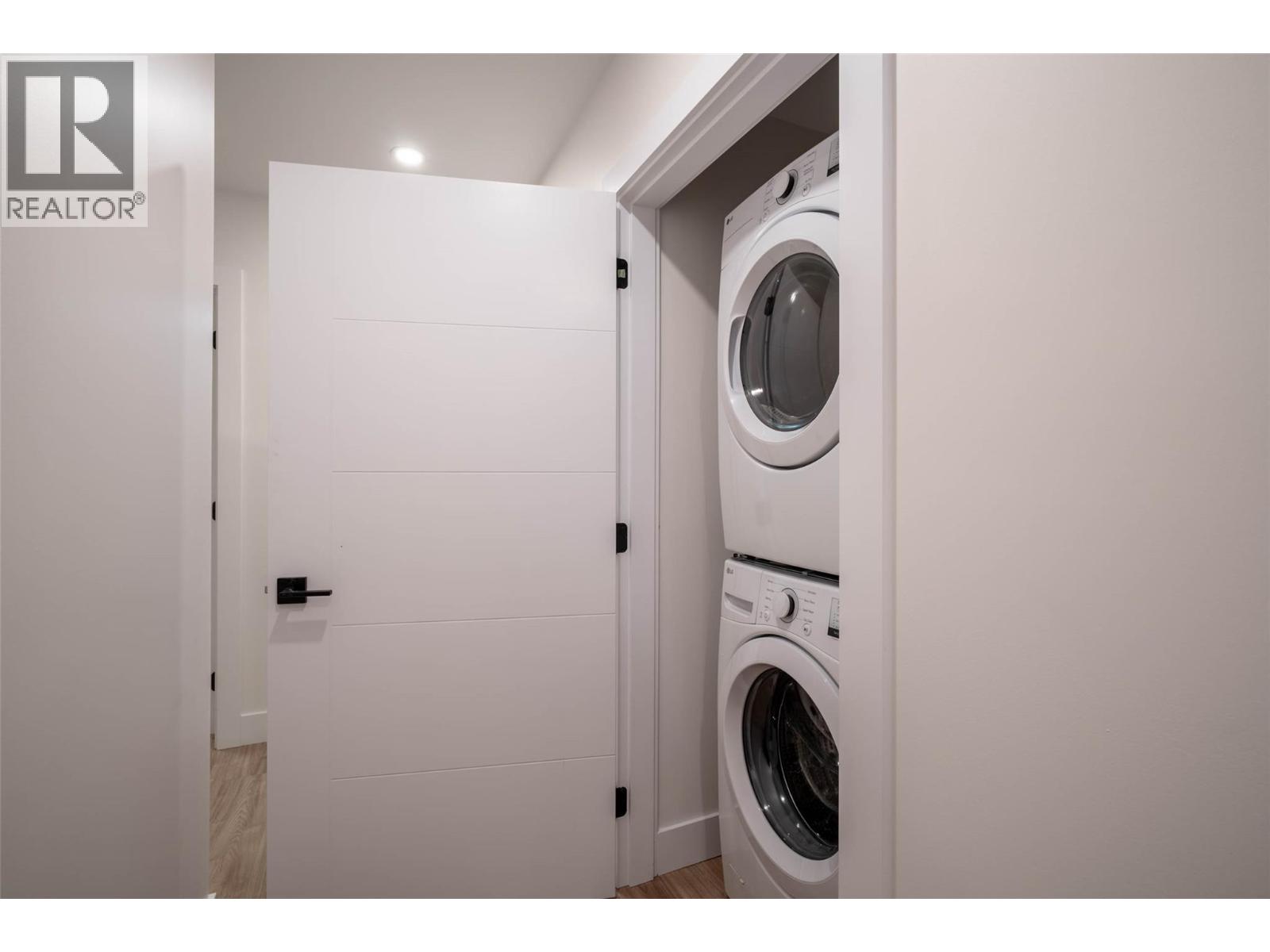  2231 Richter Street, Kelowna