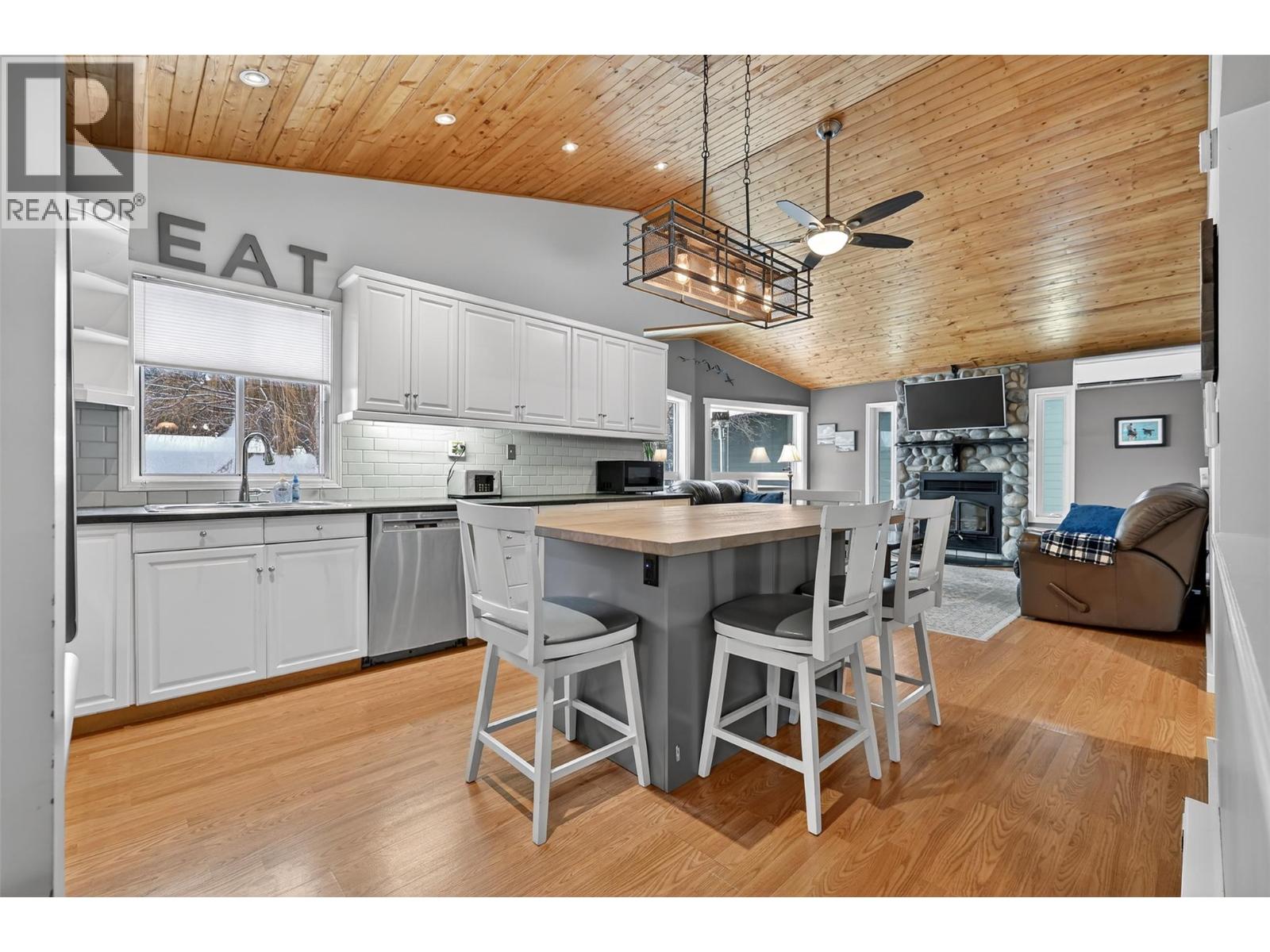 4532 Columere Road - Photo 2 of 52, Fairmont Hot Springs, British Columbia