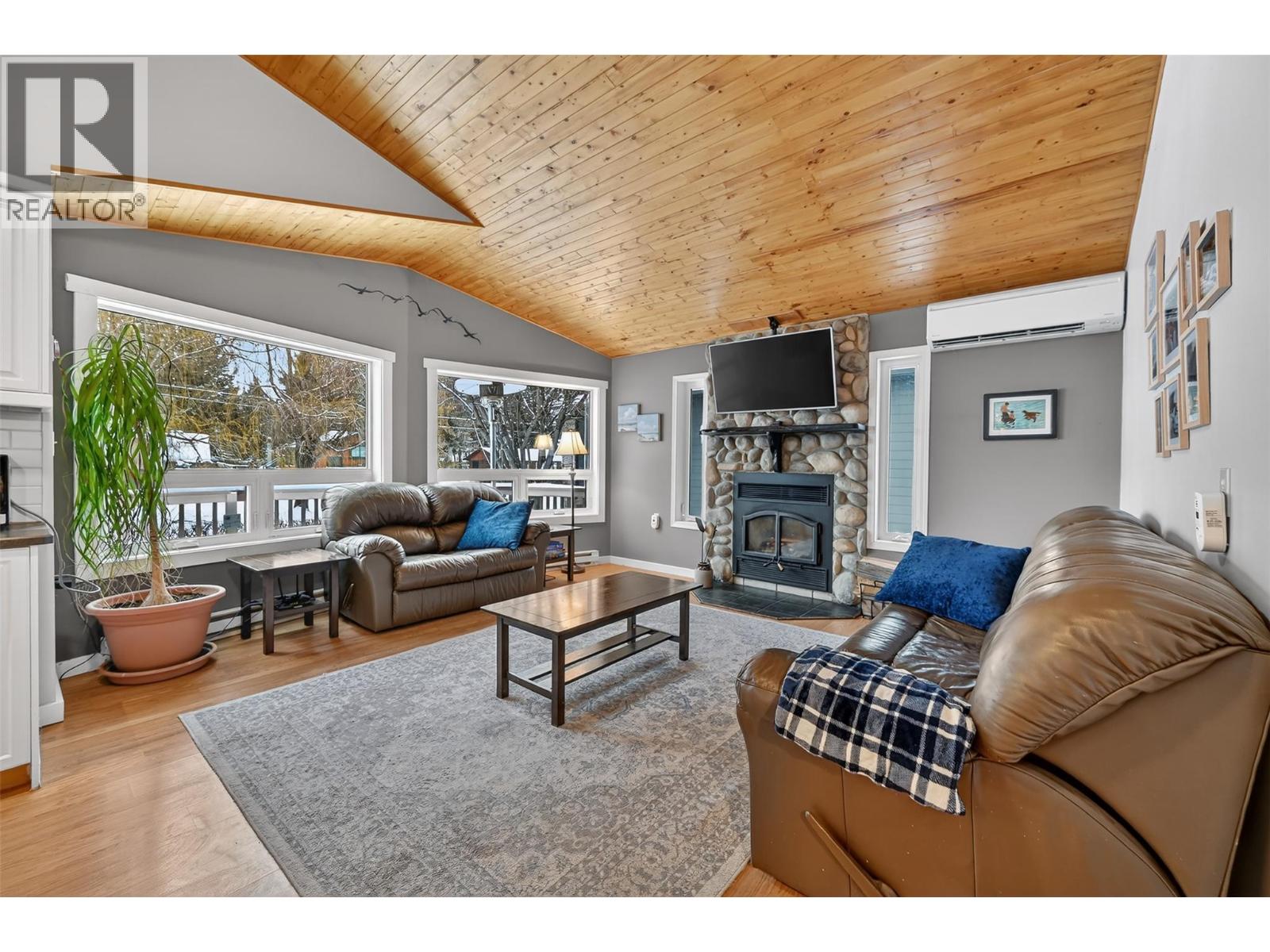 4532 Columere Road - Photo 4 of 52, Fairmont Hot Springs, British Columbia