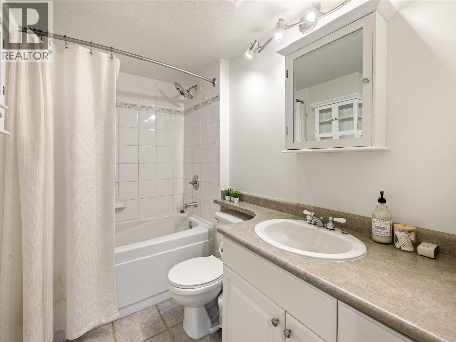 73 4335 NORTHLANDS BOULEVARD, Whistler