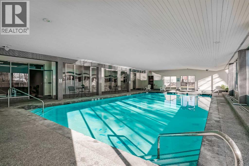 Single Family House for Sale in   Dalton Drive NW Dalhousie Calgary 