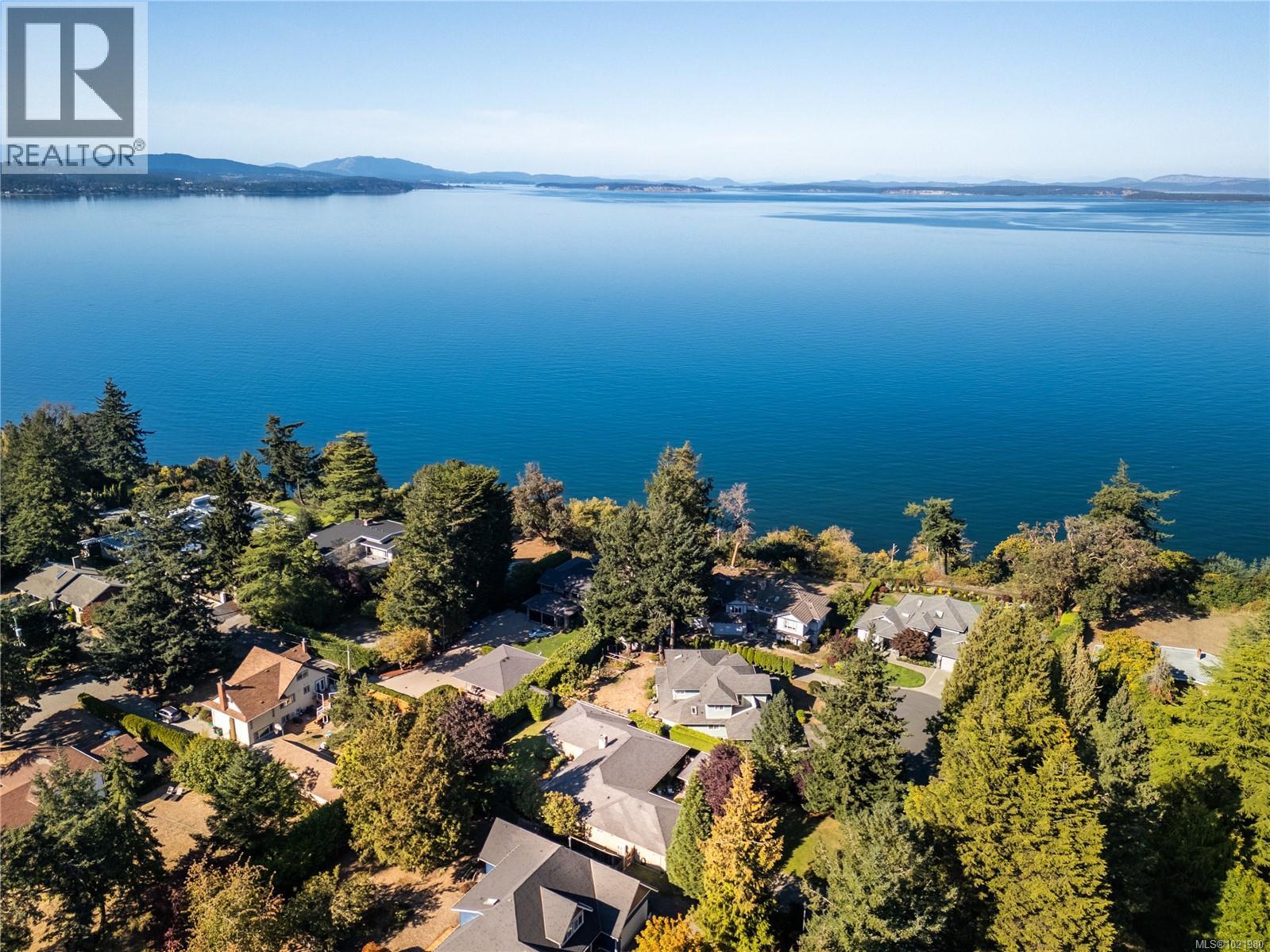 4520 Limerick Lane, Saanich