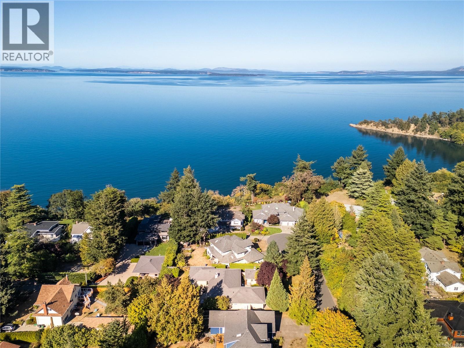 4520 Limerick Lane, Saanich