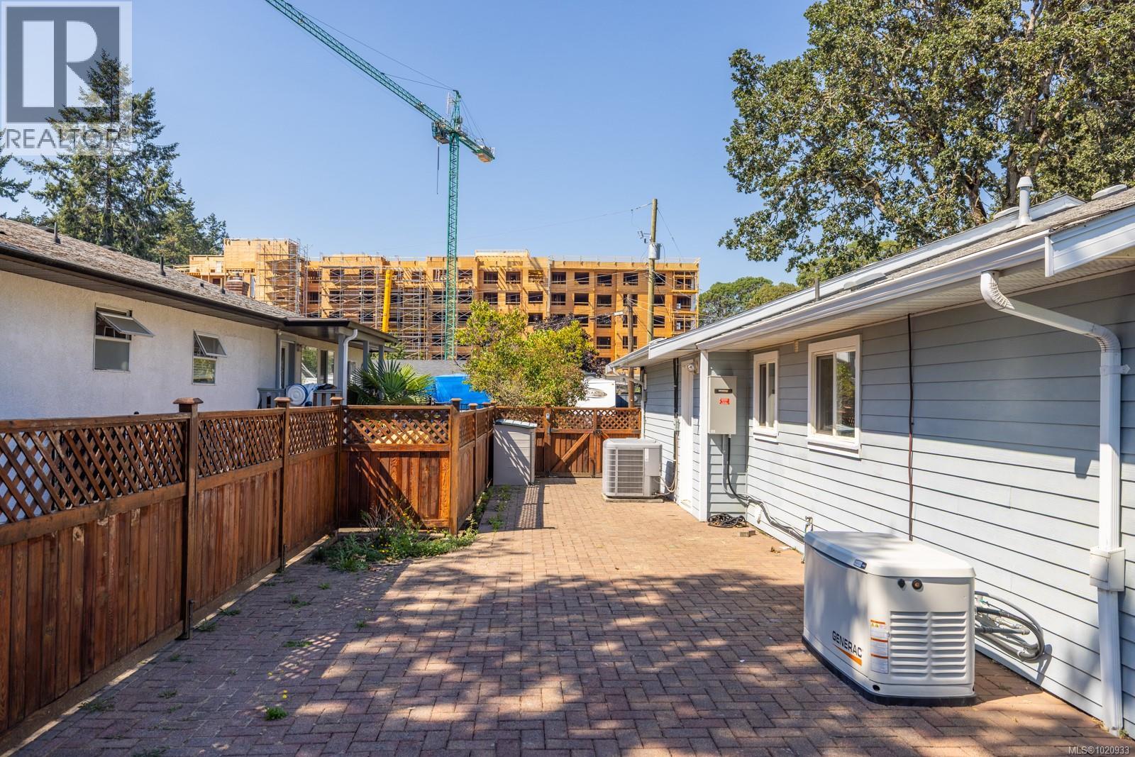 2889 Maurice Lane, Langford