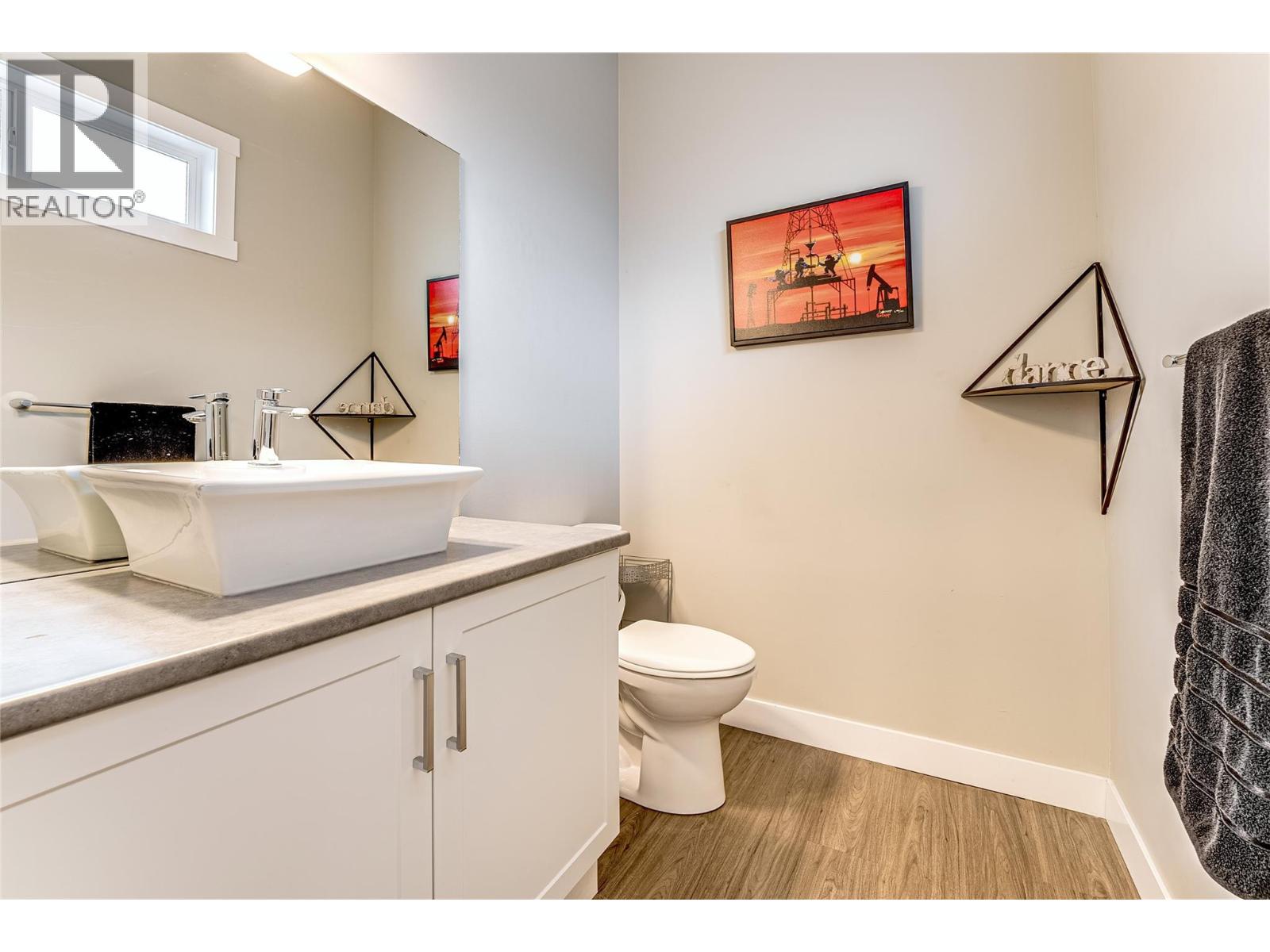 2893 Robinson Road Unit# 2, Lake Country