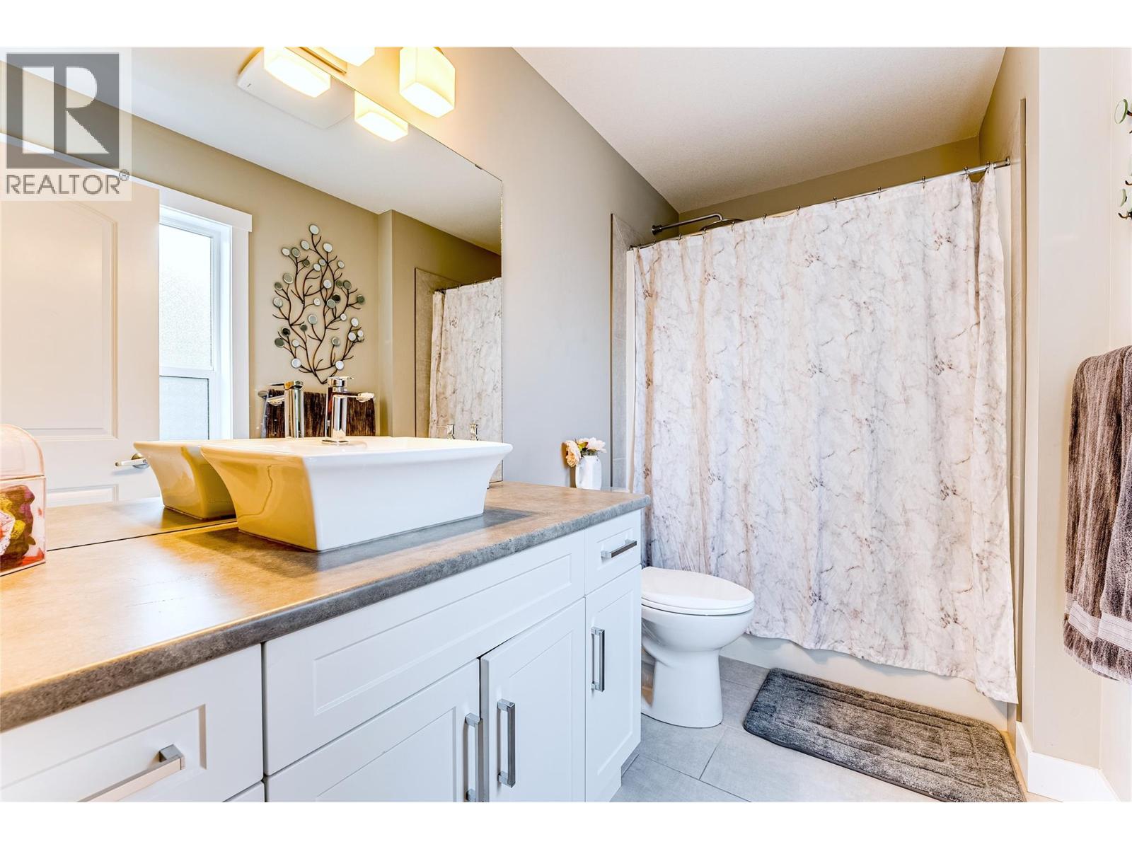 2893 Robinson Road Unit# 2, Lake Country