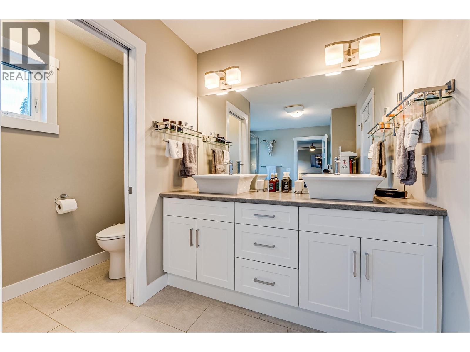 2893 Robinson Road Unit# 2, Lake Country