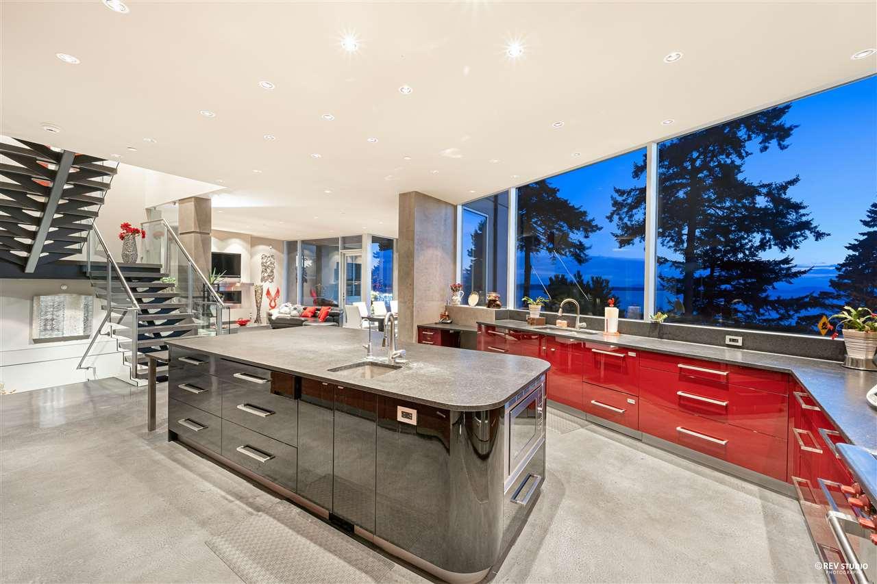 14523 MAGDALEN AVENUE, White Rock