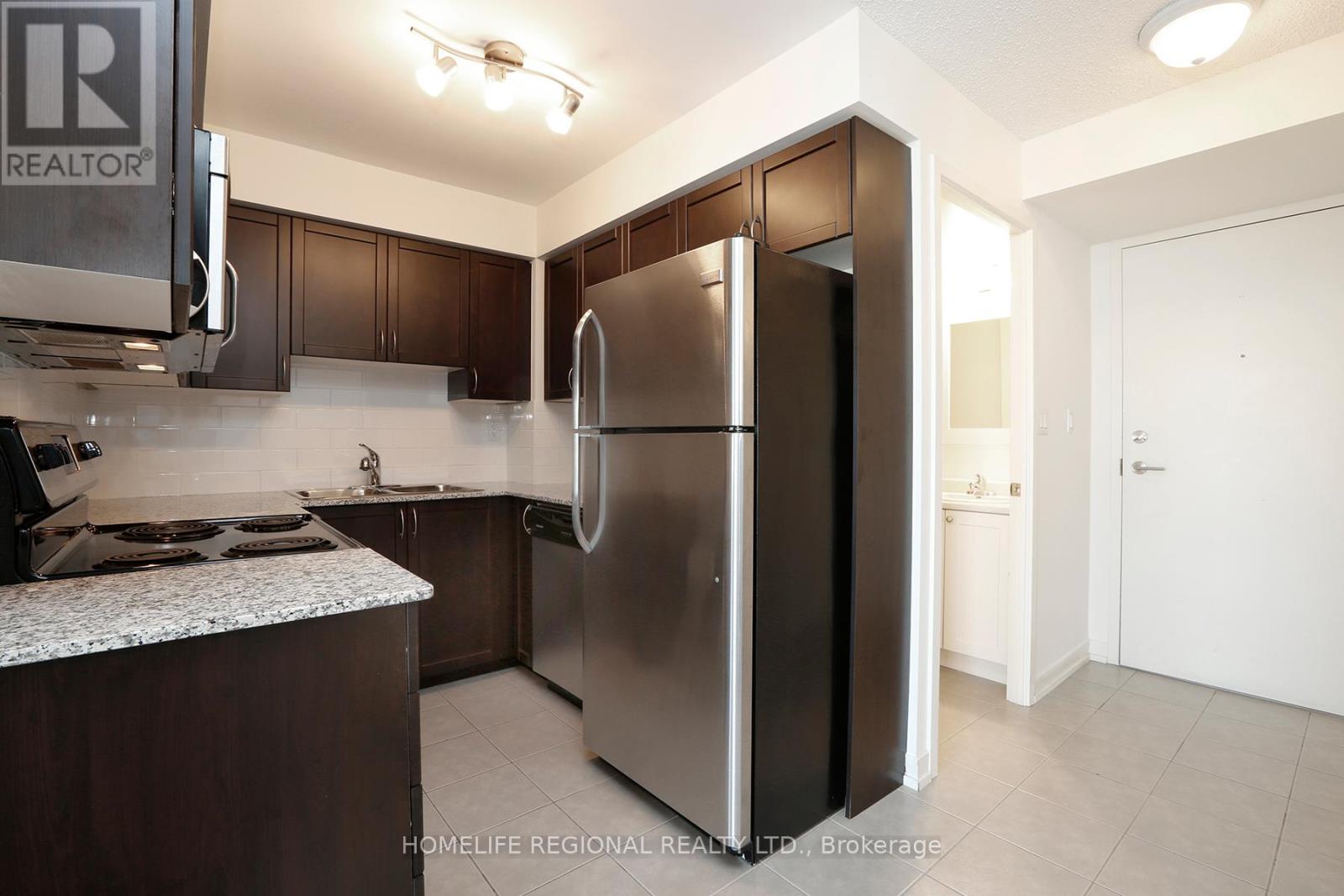 #1015 816 LANSDOWNE AVENUE - 6