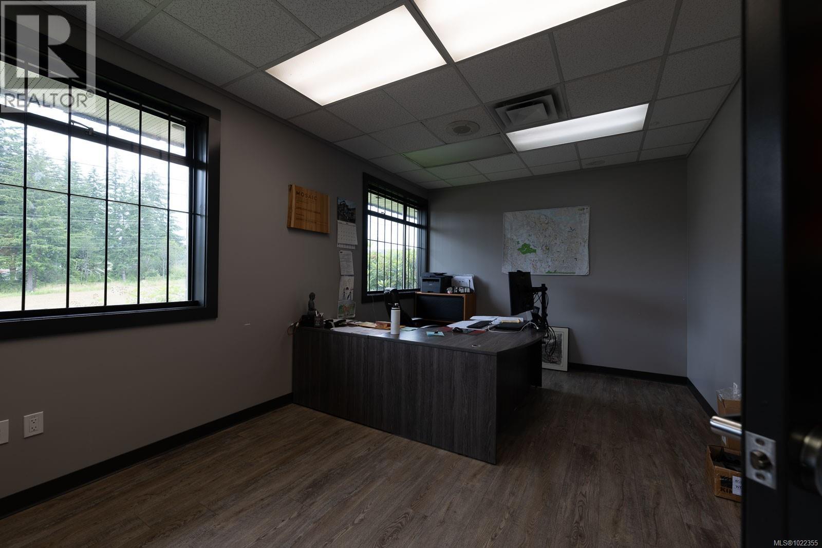 4820 WALLACE ST - 11