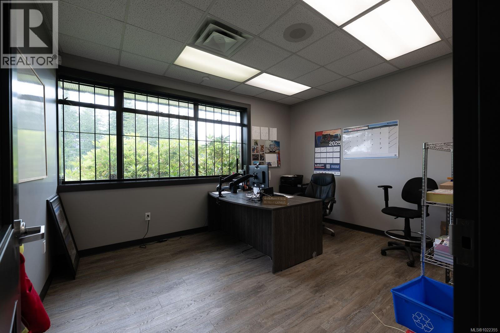 4820 WALLACE ST - 12