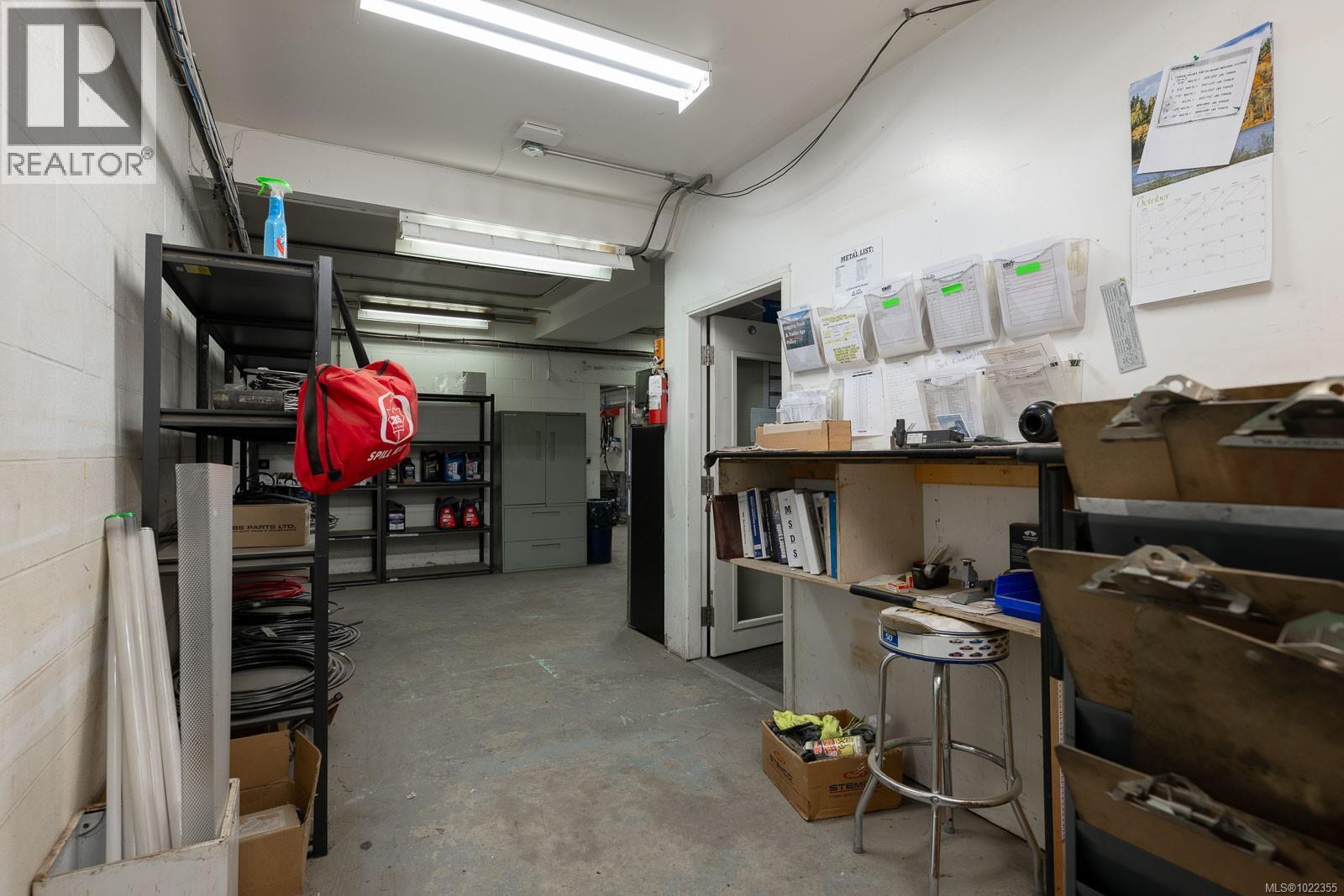 4820 WALLACE ST - 24