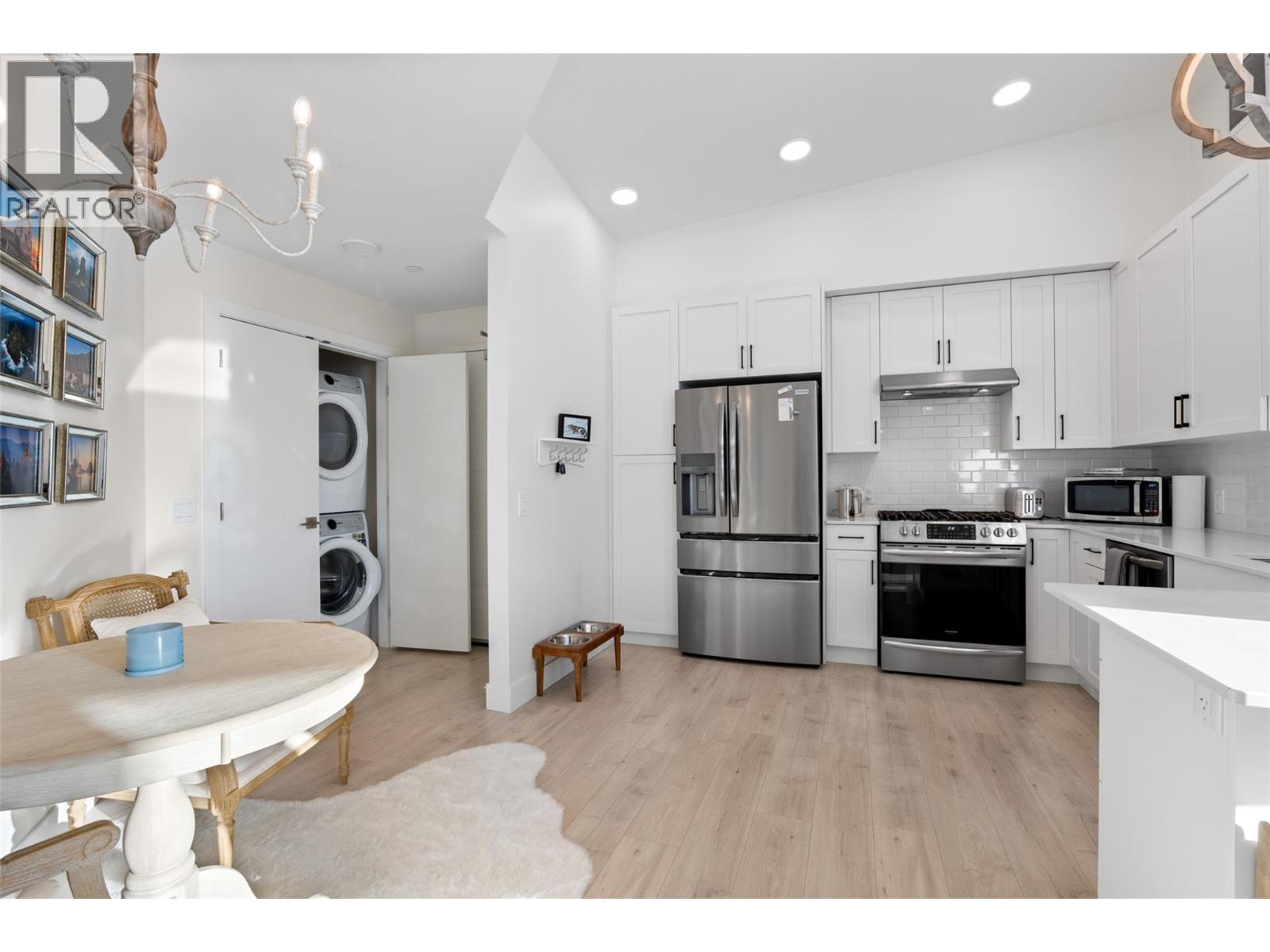 651 DUNES Drive Unit# 401, Kamloops