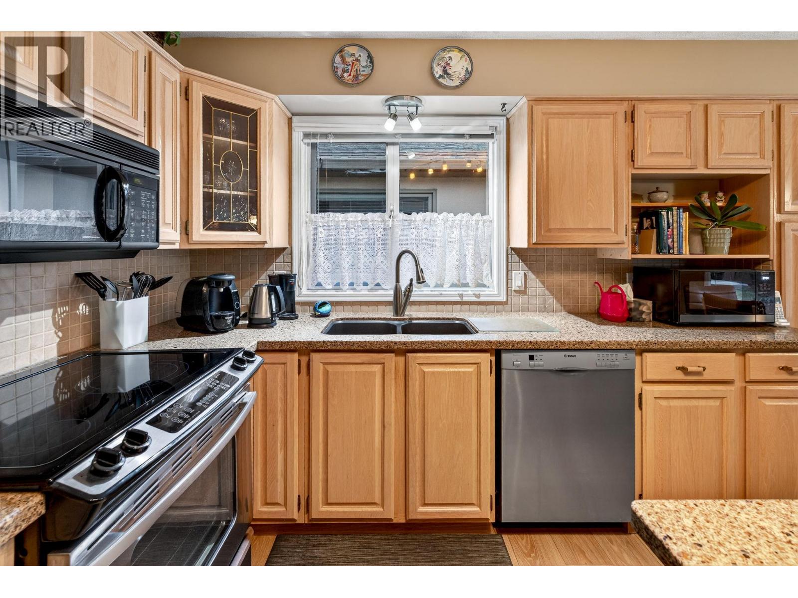 61 1201 Cameron Avenue, Kelowna