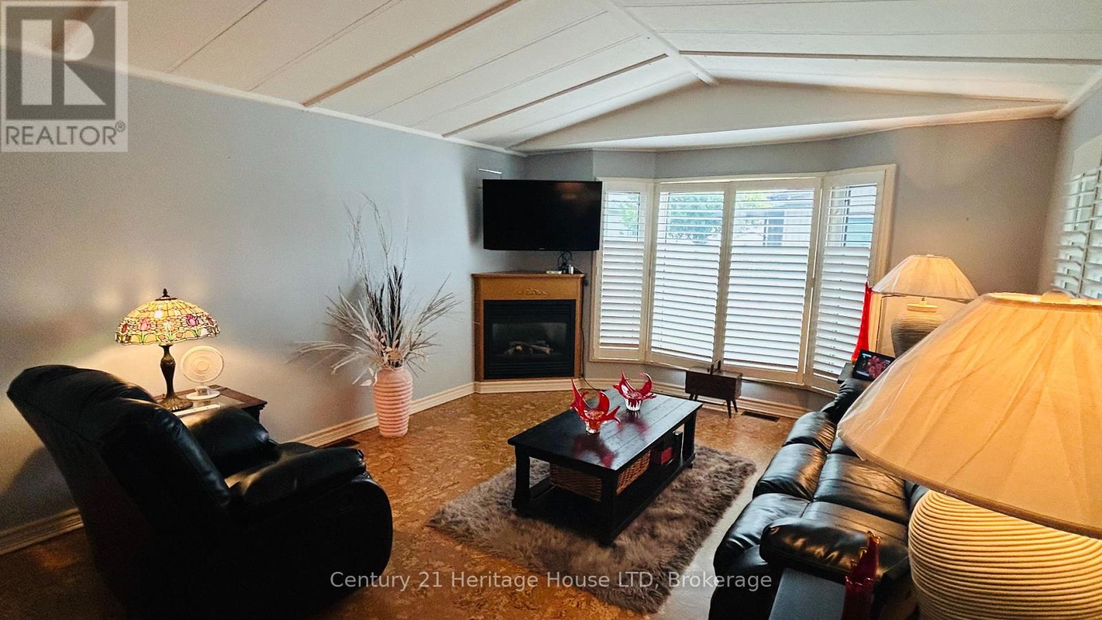 #59 3033 TOWNLINE ROAD - 15