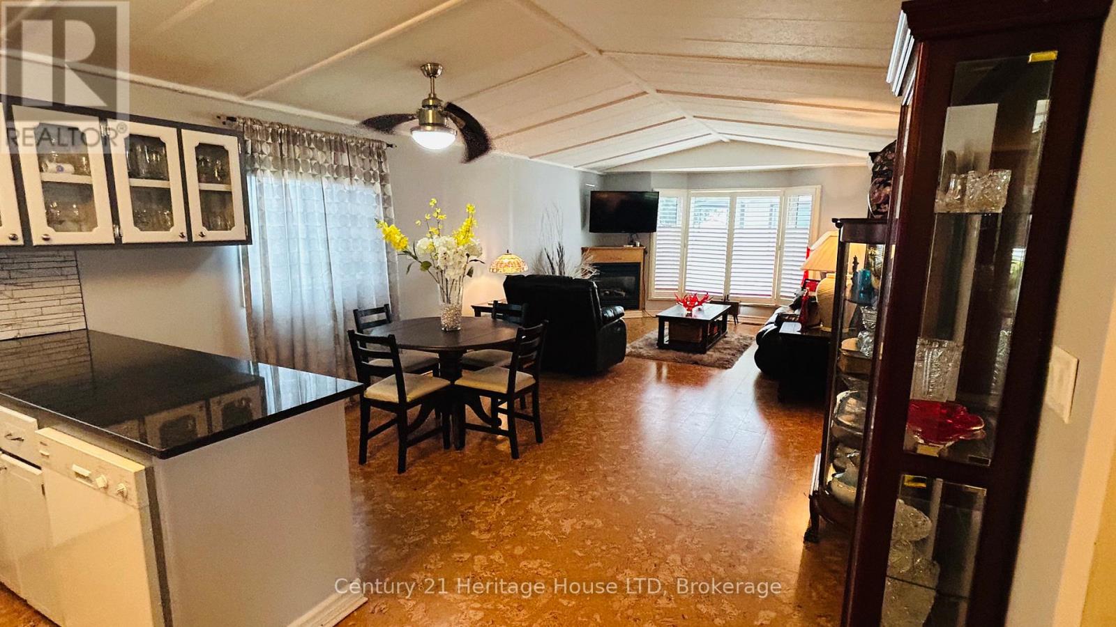 #59 3033 TOWNLINE ROAD - 26