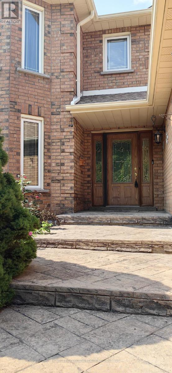 17 GOODWOOD DRIVE - Photo 3 of 44, Whitby (Blue Grass Meadows), Ontario