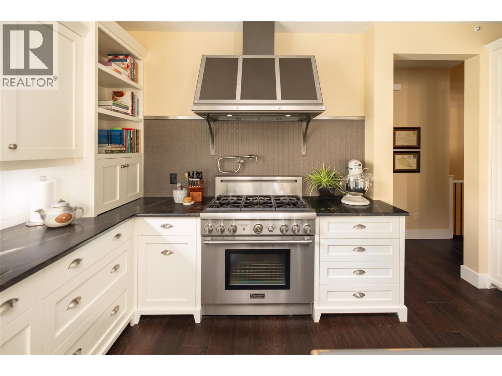  4182 Gallaghers Fairway South, Kelowna