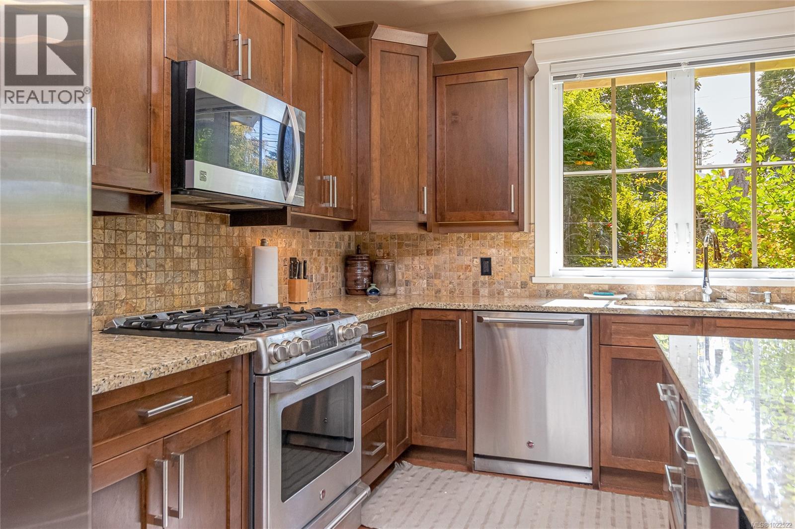 598 Arbutus St, Qualicum Beach