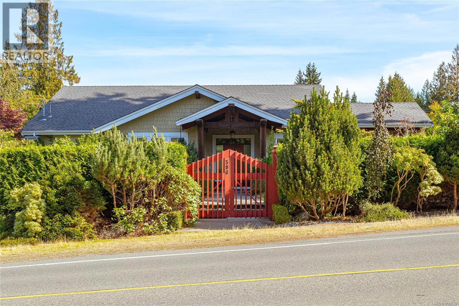 598 Arbutus St, Qualicum Beach