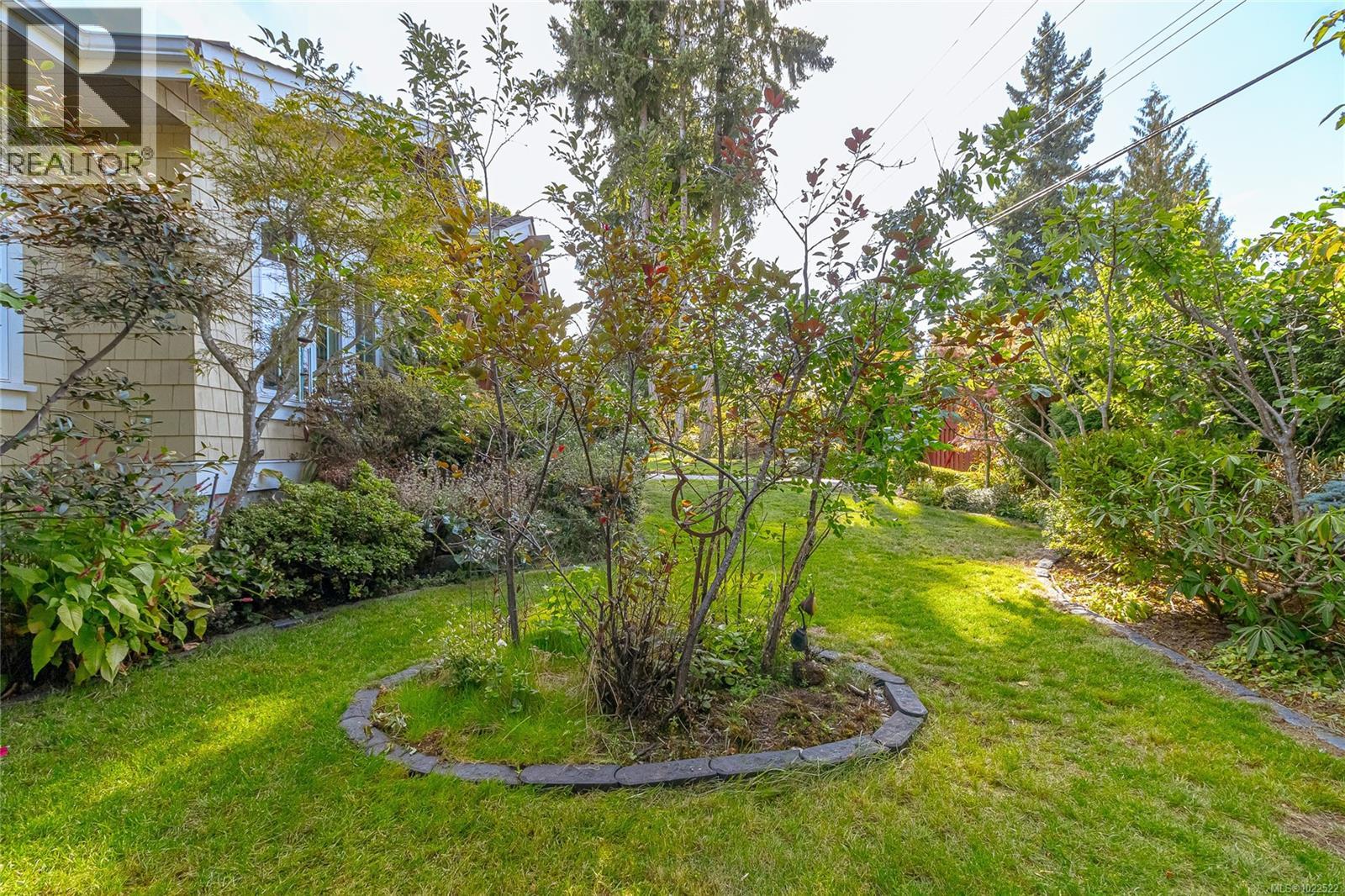 598 Arbutus St, Qualicum Beach