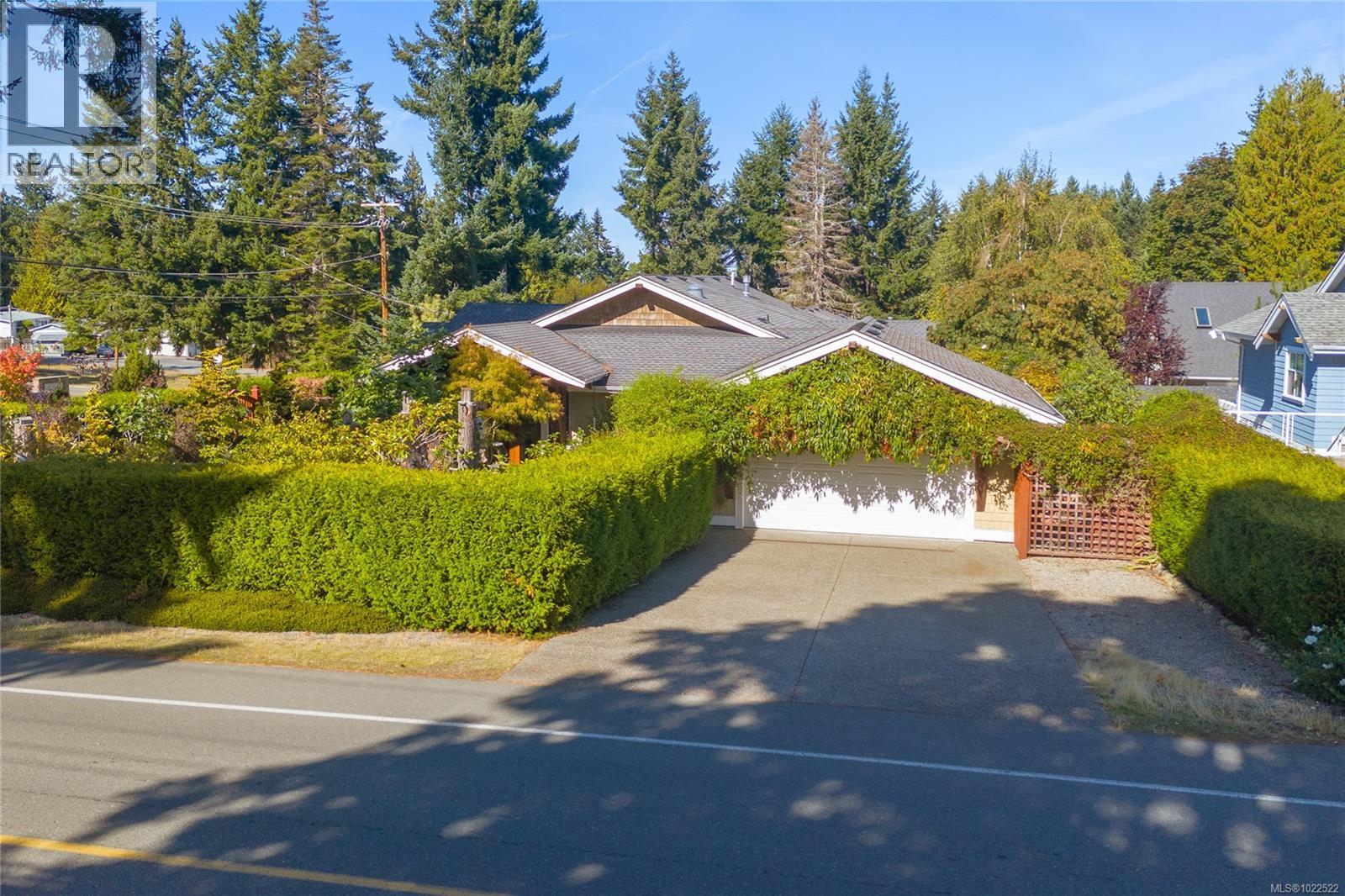 598 Arbutus St, Qualicum Beach