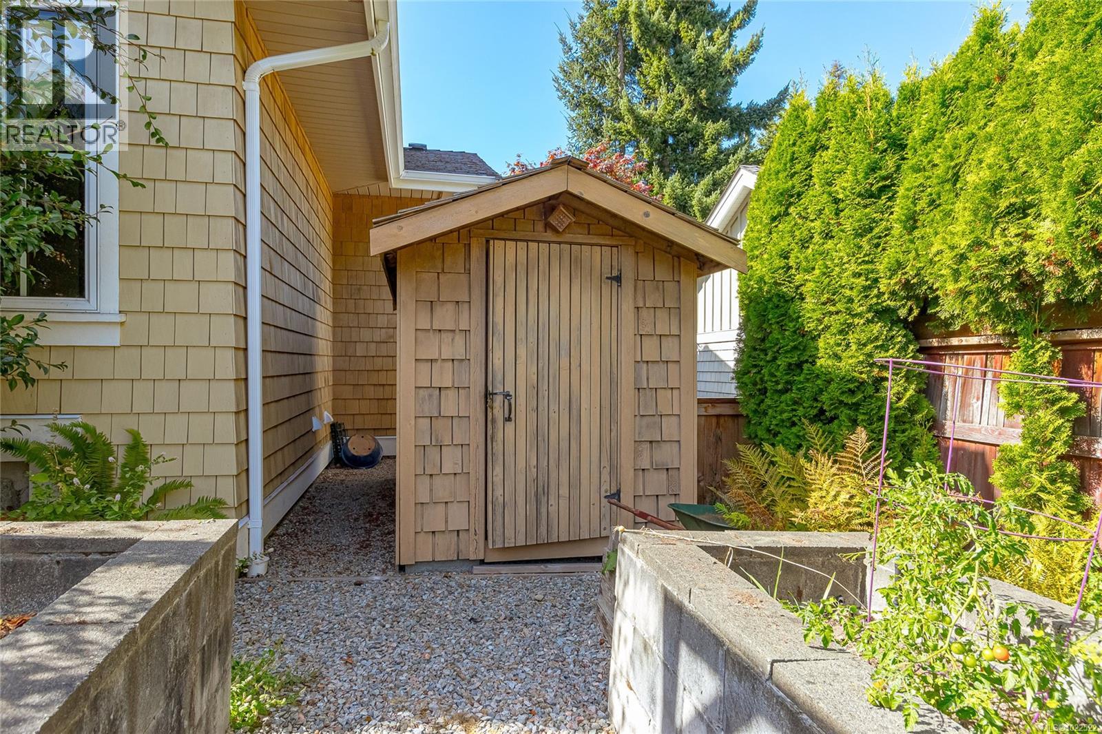 598 Arbutus St, Qualicum Beach
