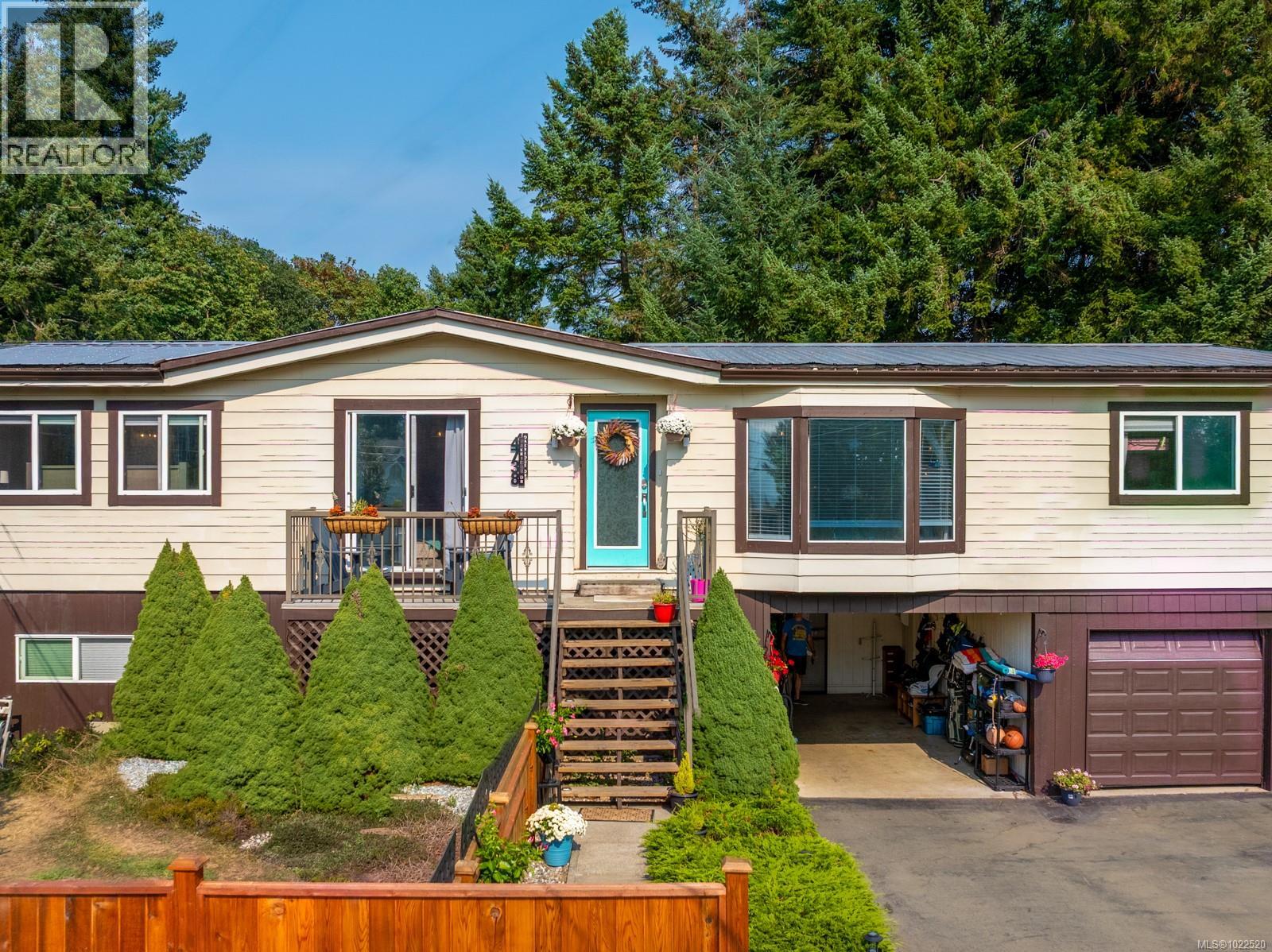 4738 Oakridge Dr, Courtenay