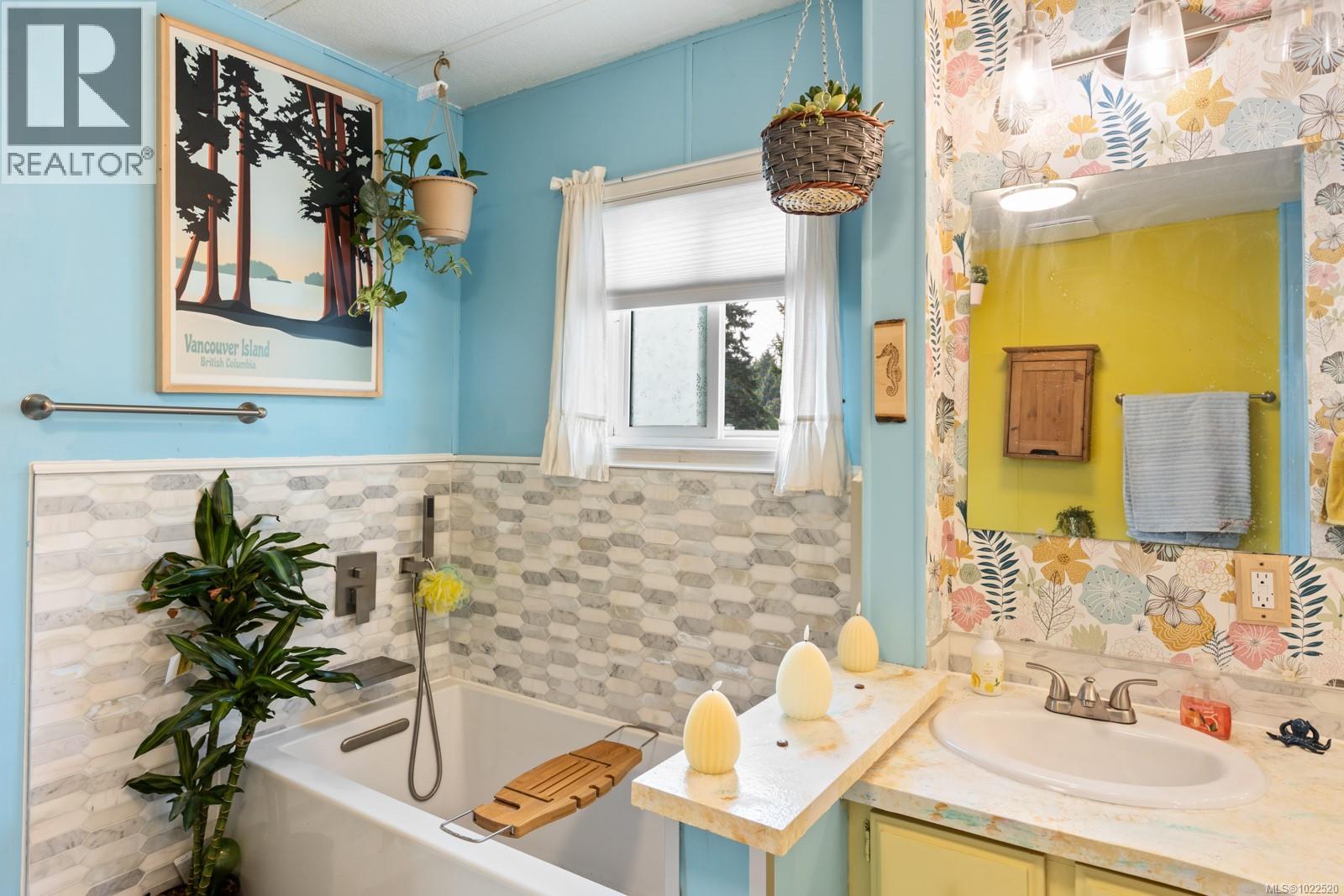 4738 Oakridge Dr, Courtenay