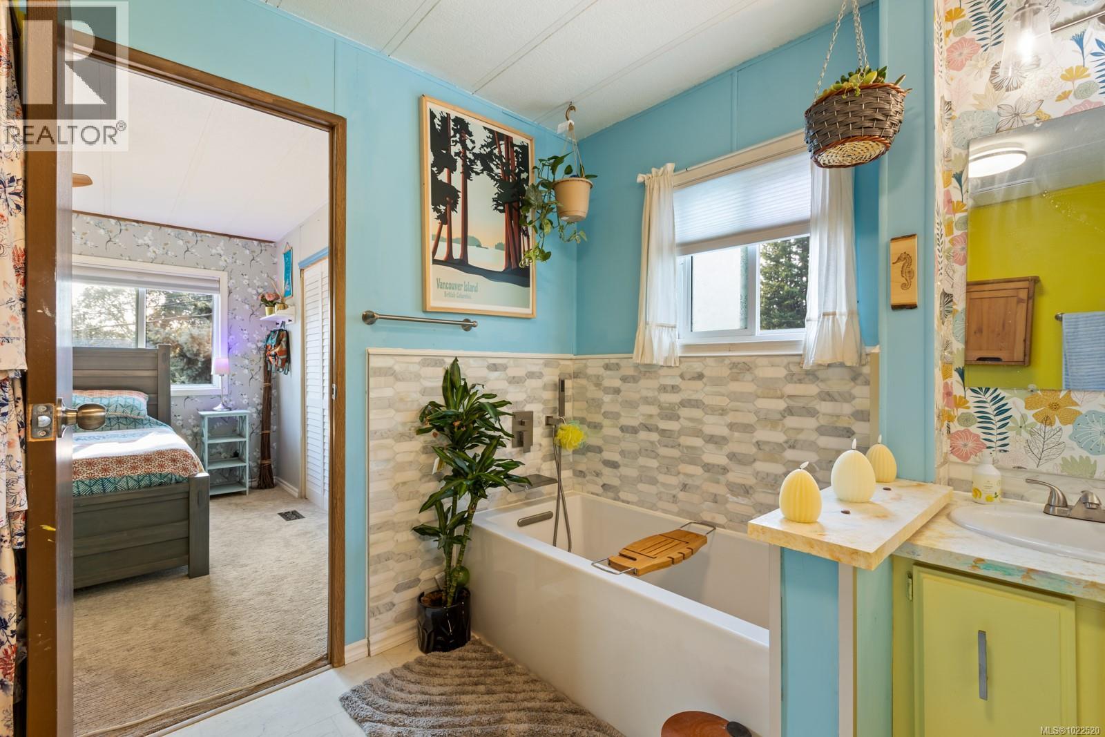 4738 Oakridge Dr, Courtenay