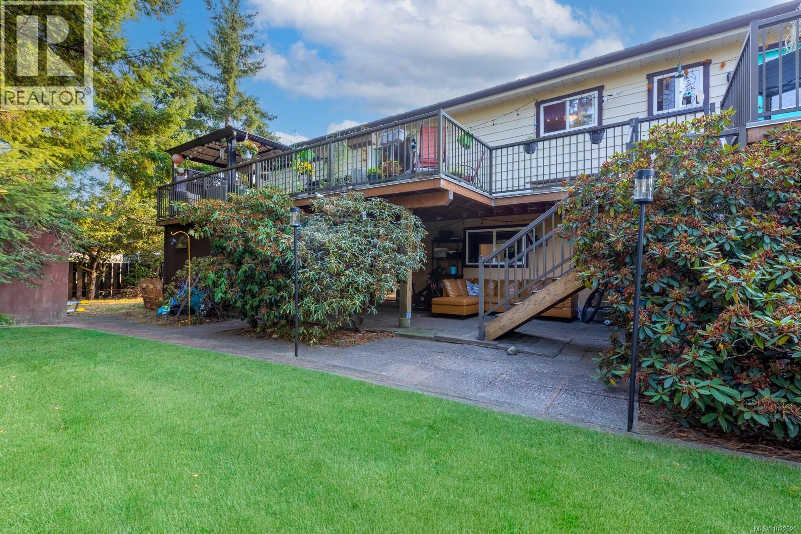 4738 Oakridge Dr, Courtenay