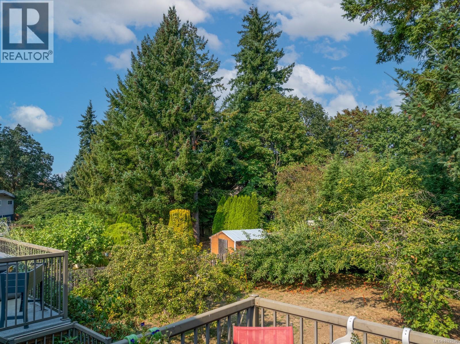 4738 Oakridge Dr, Courtenay