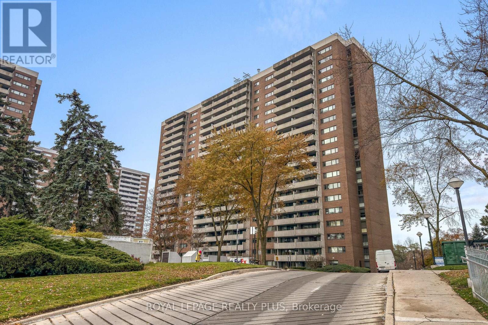 1206 - 260 SCARLETT ROAD - Photo 2 of 35, Toronto (Rockcliffe-Smythe), Ontario