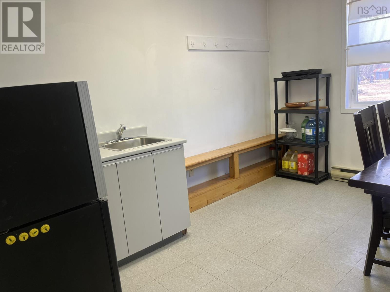 Property 10 of 50 of 6858 Highway 105