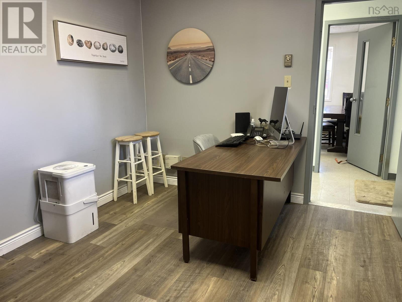 Property 14 of 50 of 6858 Highway 105