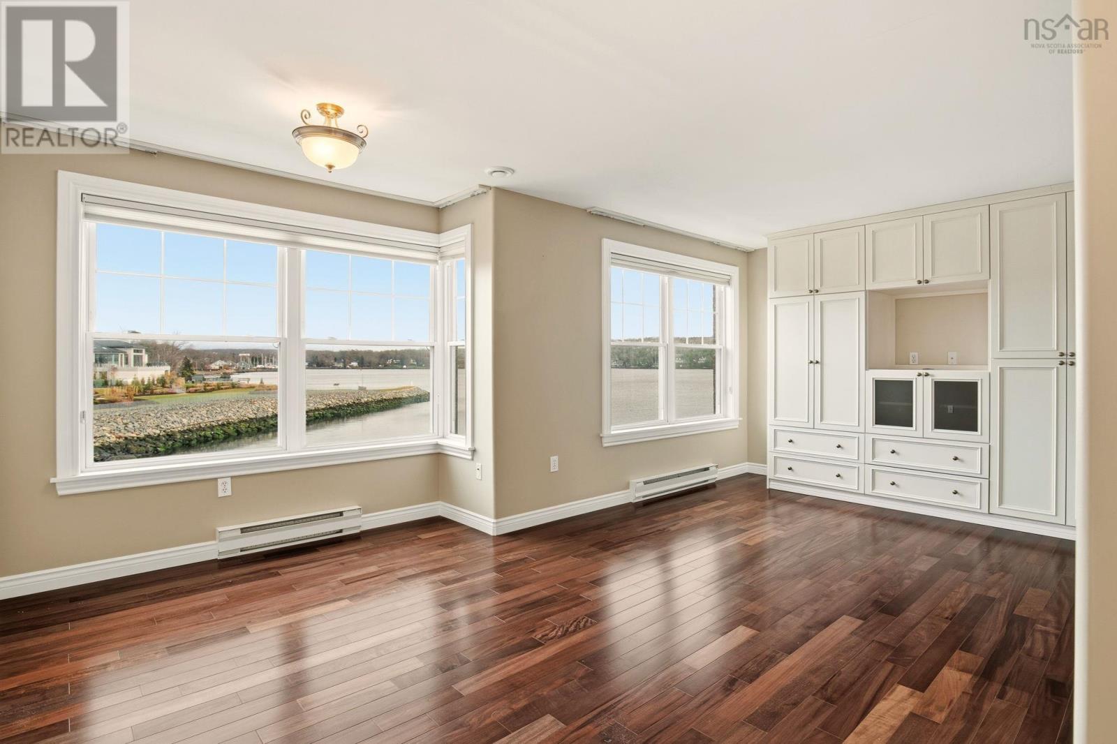 Property 28 of 46 of 4 Arthur Lismer Court