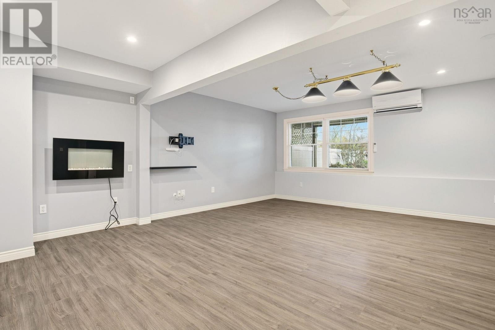 Property 23 of 46 of 4 Arthur Lismer Court