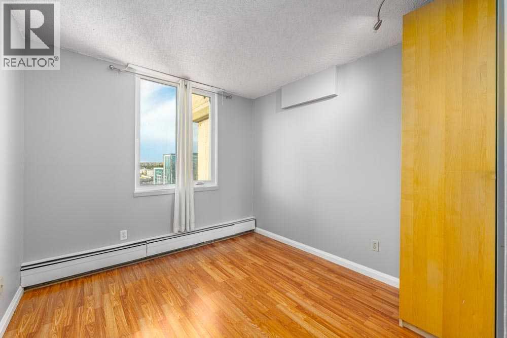 Single Family House for Sale in   Dalton Drive NW Dalhousie Calgary 